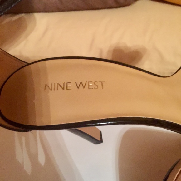 Heels - Picture 7 of 10